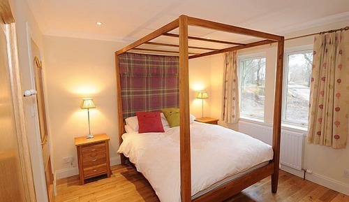 Standard Cottage, 3 Bedrooms (1 four poster double + 2 twins)