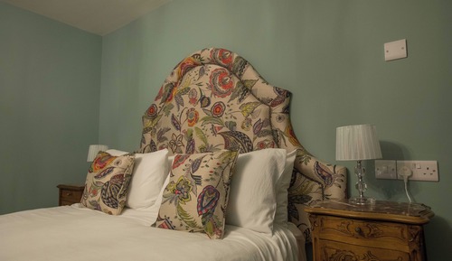 One Bedroom Luxury Apartment - Hannigans (Adjacent to hotel less than 15 metres)