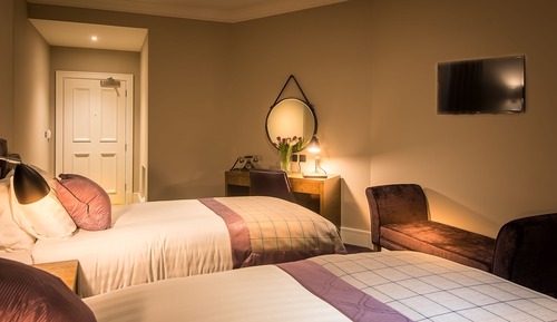 Deluxe Twin Room