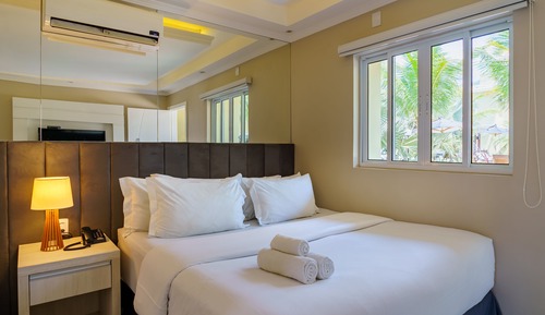 Deluxe Suite