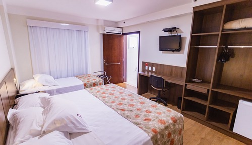 Deluxe Triple Room, Multiple Beds (xxxxx Inactivexxxx)