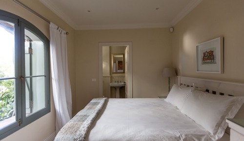 Majestic Apartment 3
