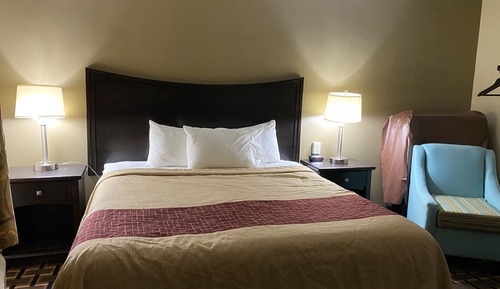 Standard Room, 1 King Bed