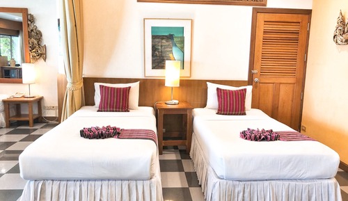 Hu Kwang Suite