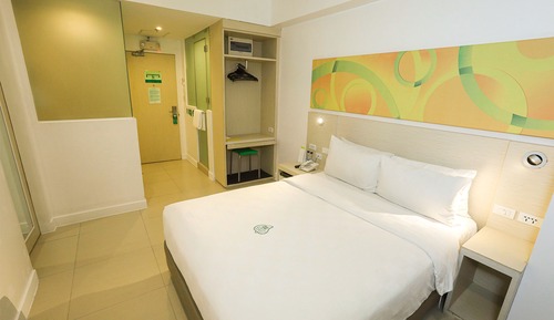 Standard Room Queen