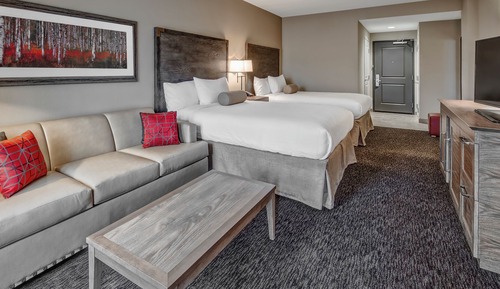 Deluxe Room, Multiple Beds, Balcony, River View