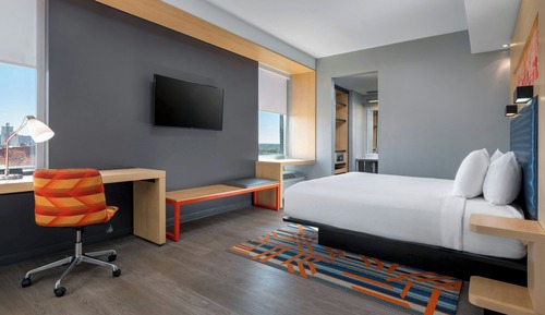 aloft, Room, 1 King Bed, Non Smoking, City View