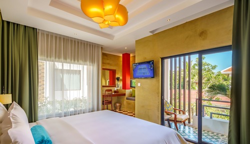 Deluxe Double Room, Bathtub