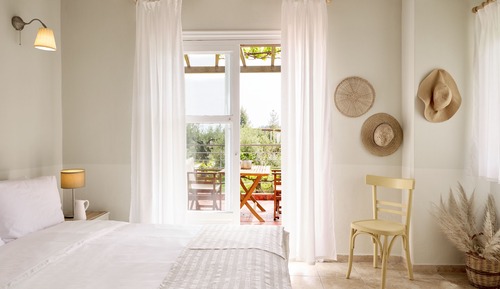 Studio, Sea View