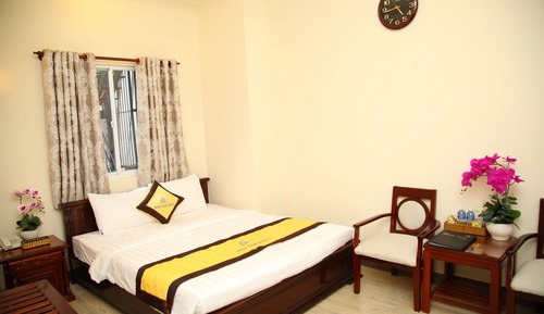 Deluxe Double Room (with Window)