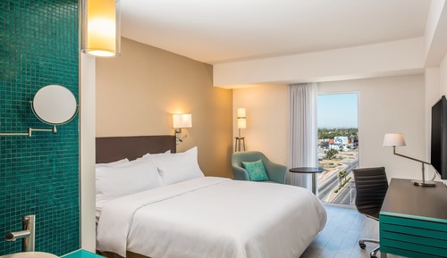 Superior Room, 1 King Bed