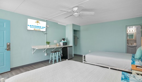 Deluxe Studio, 2 Queen Beds