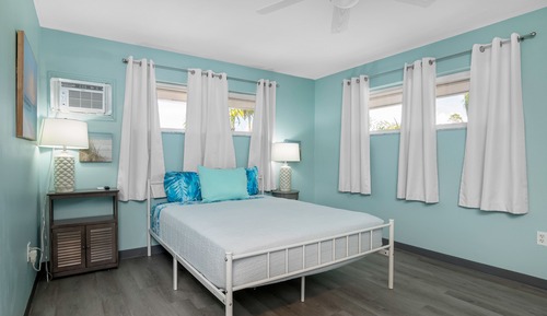 Deluxe Studio, 1 Queen Bed