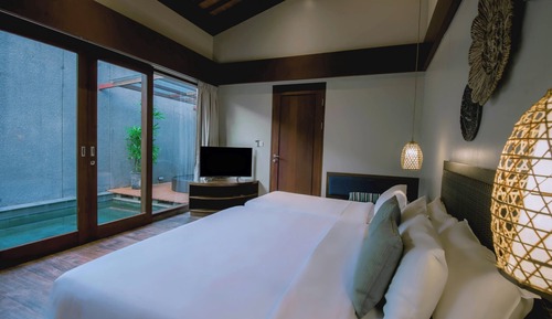 Studio Suite Villa Triple