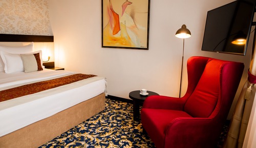 Economy Double Room, 1 King Bed