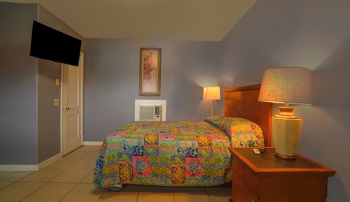 Room, Multiple Beds, Smoking