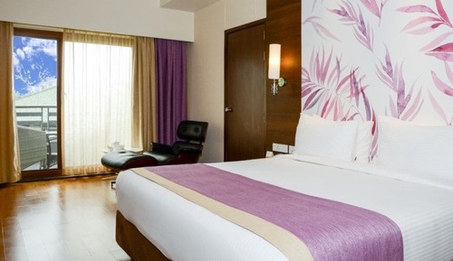 Panorama Room