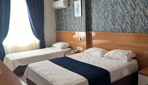 Comfort Triple Room
