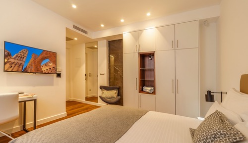 Economy Room, 1 Queen Bed