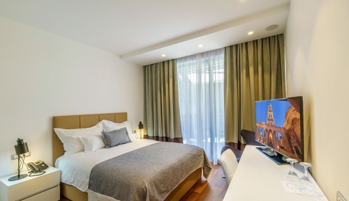Superior Room, Garden Area
