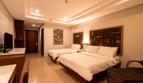 Deluxe Double or Twin Room, Multiple Beds, Non Smoking, Pool View