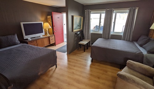 Standard Room, 2 Queen Beds, Kitchen