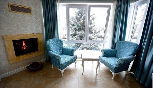 Superior Double Room, 1 Queen Bed, Fireplace, River View