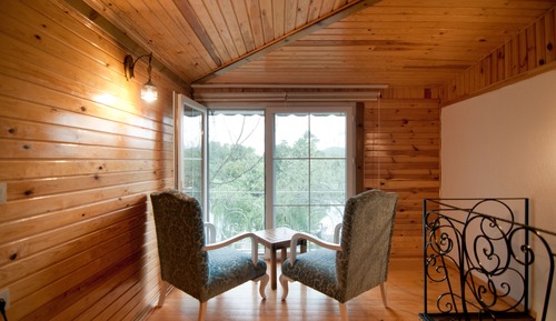 Club Bungalow, 1 Queen Bed, River View