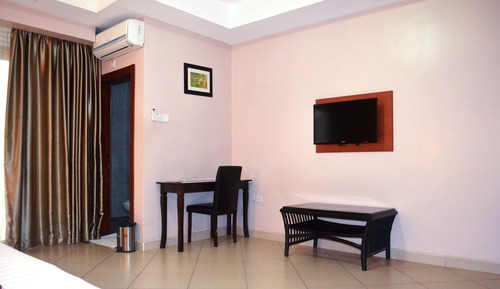 Executive Suite