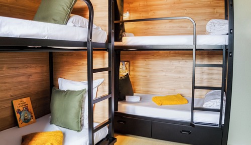 Classic Shared Dormitory, Women only