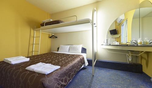 Bunk Bed Room, Smoking