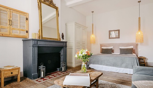 Room (Chambre 1782)