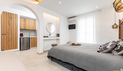 Premium Room, Pool View