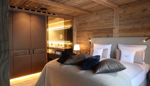 Family Suite, Balcony, Mountain View, Fireplace