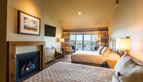 Grand Room, 2 Queen Beds (Cru | Riverfront)