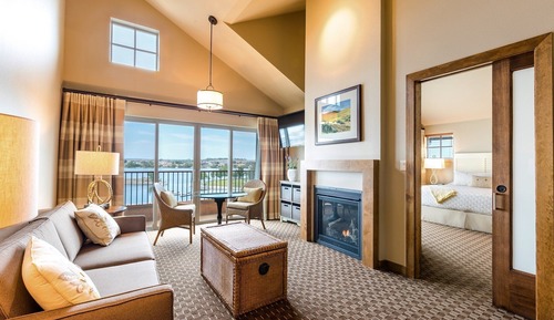 Grand Suite, 1 King Bed (Cru | Riverfront)