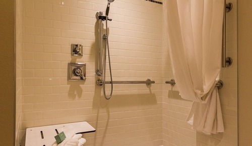 Suite, 1 King Bed, Mobility Accessible (Riverfront)