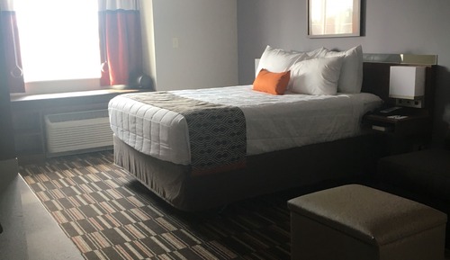 Room, 1 Queen Bed, Accessible, Bathtub