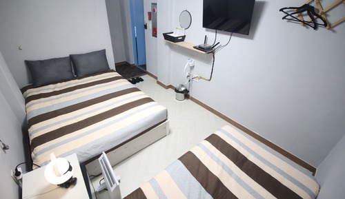 Triple Room
