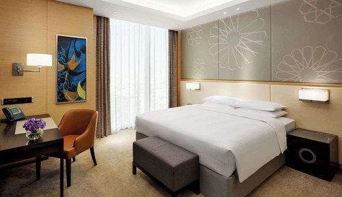 Premier Room, 1 King Bed