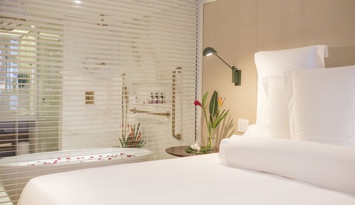 Deluxe King Bed Room Internal View