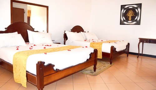 Deluxe Twin Room, City View