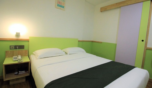 Deluxe Double Room No Window