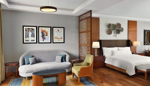 Grand Villa, 1 King Bed, Resort View (Balcony)
