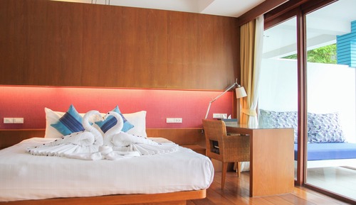 Deluxe Double Room, 1 Double Bed, Partial Sea View