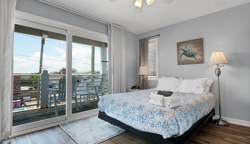 Exclusive Suite, 1 Queen Bed with Sofa bed, Kitchen, Ocean View