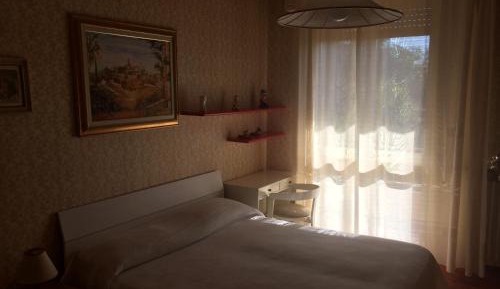 Double Room with Balcony and Shared Bathroom