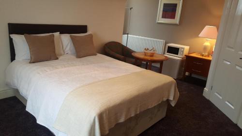 Deluxe Double Room with Shower