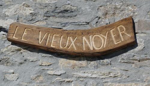 One-Bedroom Apartment with Balcony and Mountain View  