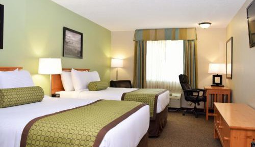 Deluxe Queen Room with Two Queen Beds - Non-Smoking